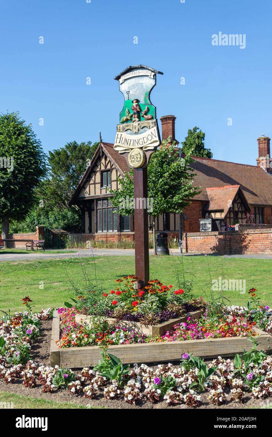 Segno della città di Huntingdon, Princes Street, Huntingdon, Cambridgeshire, Inghilterra, Regno Unito Foto Stock