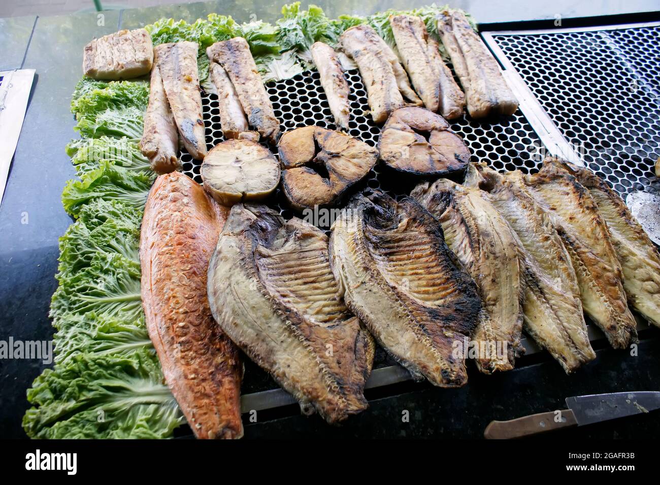 Pesce alla griglia, cucina tipica e tradizionale brasiliana a Piracicaba, São Paulo. Foto Stock