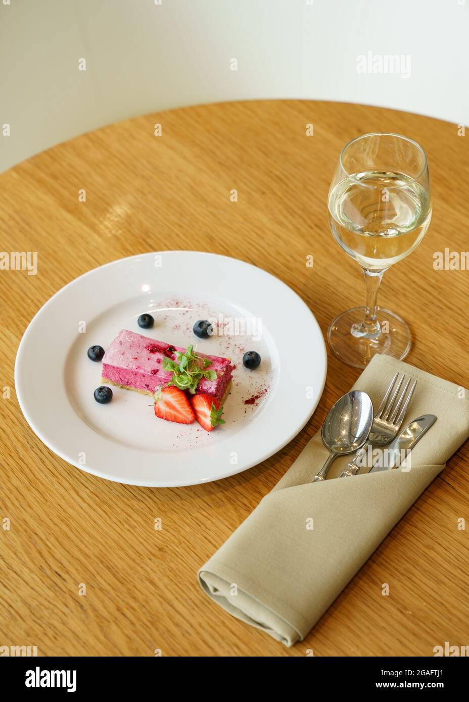 Dessert di mousse di frutti di bosco Foto Stock