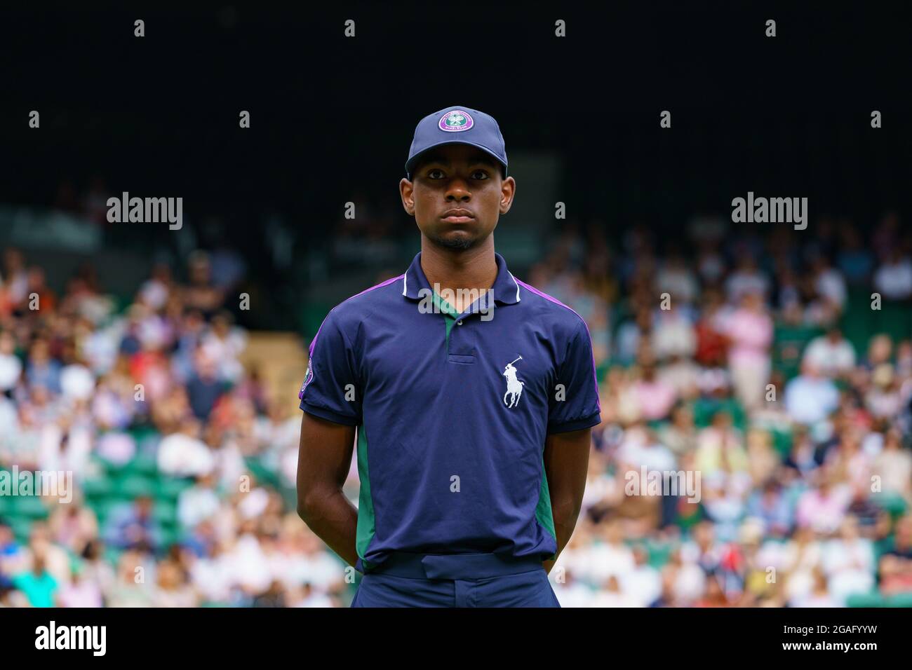 Ball Boy durante il Wimbledon Championships 2021 Foto Stock