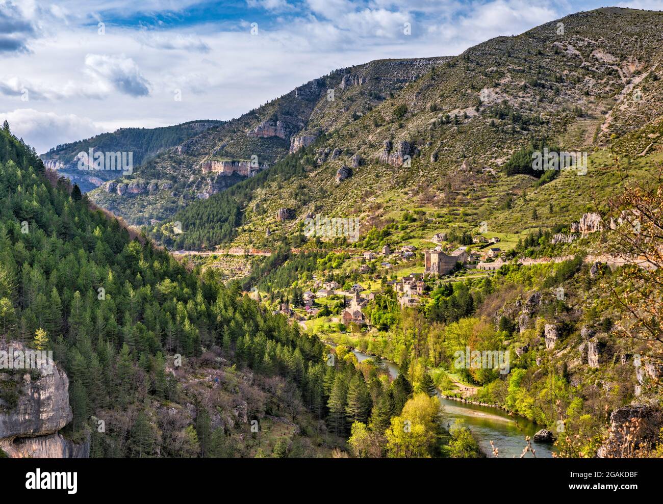 Villaggio di Sainte-Enimie, Gorges du Tarn, comune Gorges du Tarn Causses, dipartimento di Lozere, regione Occitanie, Francia Foto Stock