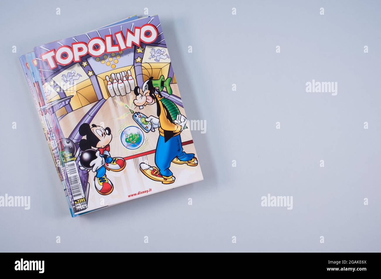Fumetto dei personaggi dei cartoni animati Disney di Topolino - edizione  italiana Foto stock - Alamy