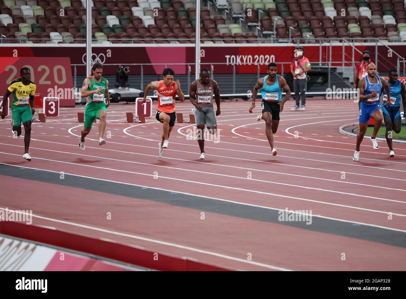 Tokyo, Giappone. 31 luglio 2021. (L-R) Oblique Sevilla (JAM), Carlos Nascimento (por), Ryota Yamagata (JPN), Gavin Smellie (CAN), Yupun Abeykoon Mudiyanselage (SRI), Marcell Jacobs (ITA), Oliver Mwimba (COD) Atletica: Uomini 100m Round 1, durante i Giochi Olimpici nazionali di Tokyo 2020. Credit: Koji Aoki/AFLO SPORT/Alamy Live News Foto Stock