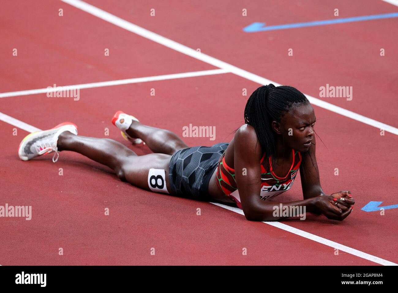 Tokyo, Giappone, 31 luglio 2021. Mary Moraa del Team Kenya si stabilisce dopo la Semifinale femminile di 800 m il giorno 8 dei Giochi Olimpici di Tokyo 2020. Credit: Pete Dovgan/Speed Media/Alamy Live News. Credit: Pete Dovgan/Speed Media/Alamy Live News Foto Stock