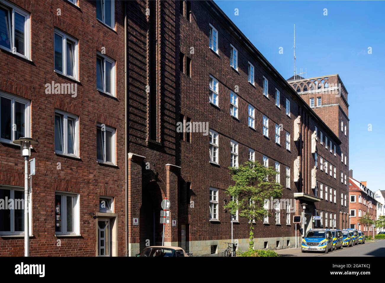 Deutschland, Nordrhein-Westfalen, Hamm, Hohe Strasse 80, Fassade des 'Alten' Polizeipräsidiums Foto Stock