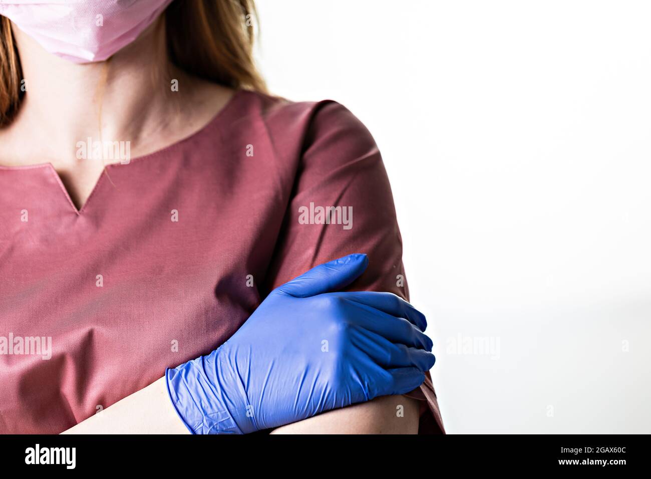 donna medico in guanti blu medico concetto di sicurezza medica Foto Stock