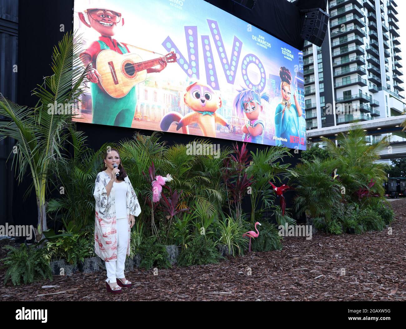 Miami, Stati Uniti d'America. 31 luglio 2021. MIAMI, FLORIDA - LUGLIO 31: Gloria Estefan partecipa all'esperienza vivo al Nite Owl Drive-in il 31 Luglio 2021 a Miami, Florida. (Foto di Alberto E. Tamargo/Sipa USA) Credit: Sipa USA/Alamy Live News Foto Stock