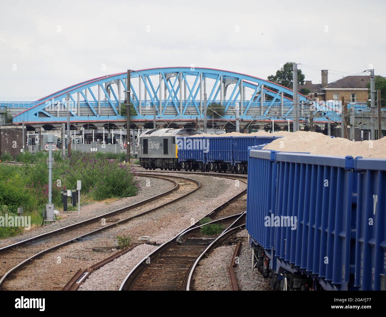 DC Rail Class 60 locomotiva per carichi pesanti 60029 ben Nevis si avvicina a Peterborough sulla linea Ely-Peterborough Foto Stock
