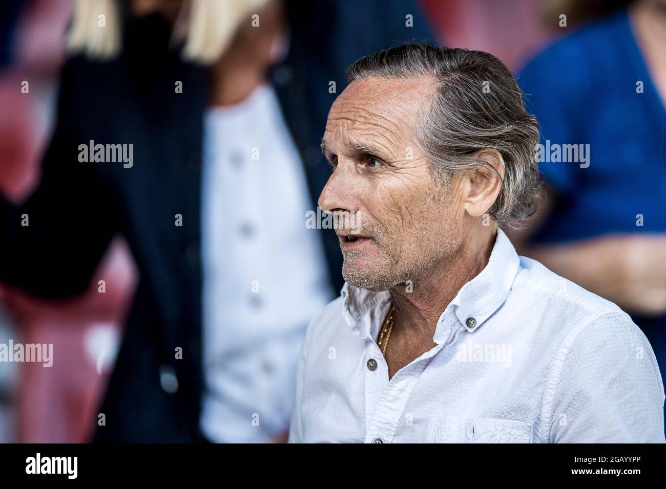 Vejle, Danimarca. 01 agosto 2021. L'ex danese internazionale Allan Simonsen visto sugli stand durante la 3F Superliga match tra Vejle Boldklub e Broendby IF al Vejle Stadion di Vejle. (Photo Credit: Gonzales Photo/Alamy Live News Foto Stock