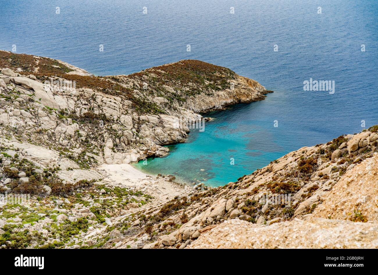La Cala Santa Maria nell'isola di Montecristo, nel Mar Tirreno e parte dell'Arcipelago Toscano. È una riserva naturale statale. Foto Stock