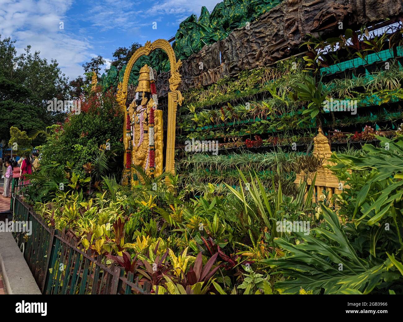 Un bel Signore Tirupati Balaji murale idolo isolato a Tirupati: Tirupati, Andhra Pradesh, India-luglio 10.2021 Foto Stock