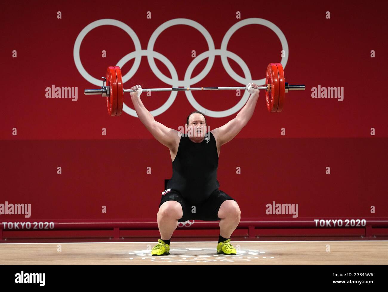 Laurel Hubbard della Nuova Zelanda nel Gruppo A delle Donne +87kg sollevamento pesi al Forum internazionale di Tokyo il decimo giorno dei Giochi Olimpici di Tokyo 2020 in Giappone. Data immagine: Lunedì 2 agosto 2021. Foto Stock