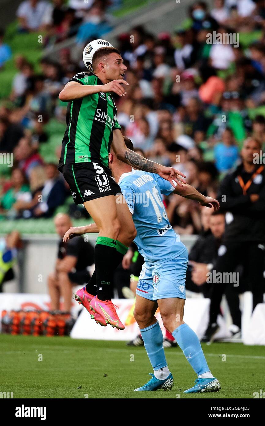 Melbourne, Australia, 1 aprile 2021. : Dylan Pierias di Western United dirige la palla durante la partita di calcio Hyundai A-League tra il Western United FC e il Melbourne City FC. Credit: Dave Hewison/Speed Media/Alamy Live News Foto Stock