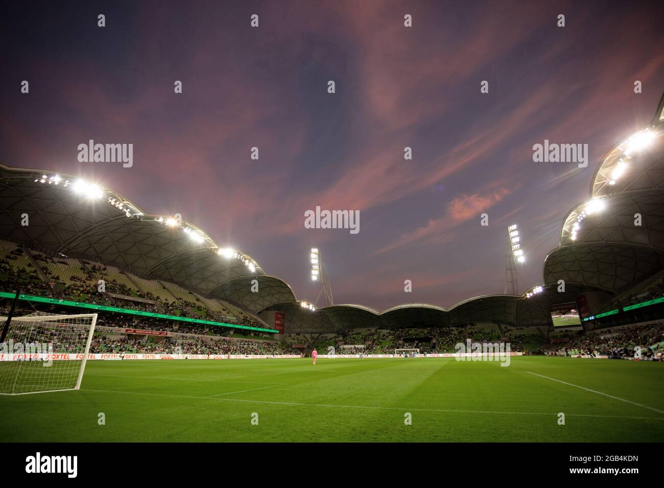 Melbourne, Australia, 1 aprile 2021. : una vista del Parco AAMI al tramonto durante la partita di calcio Hyundai A-League tra il Western United FC e il Melbourne City FC. Credit: Dave Hewison/Speed Media/Alamy Live News Foto Stock