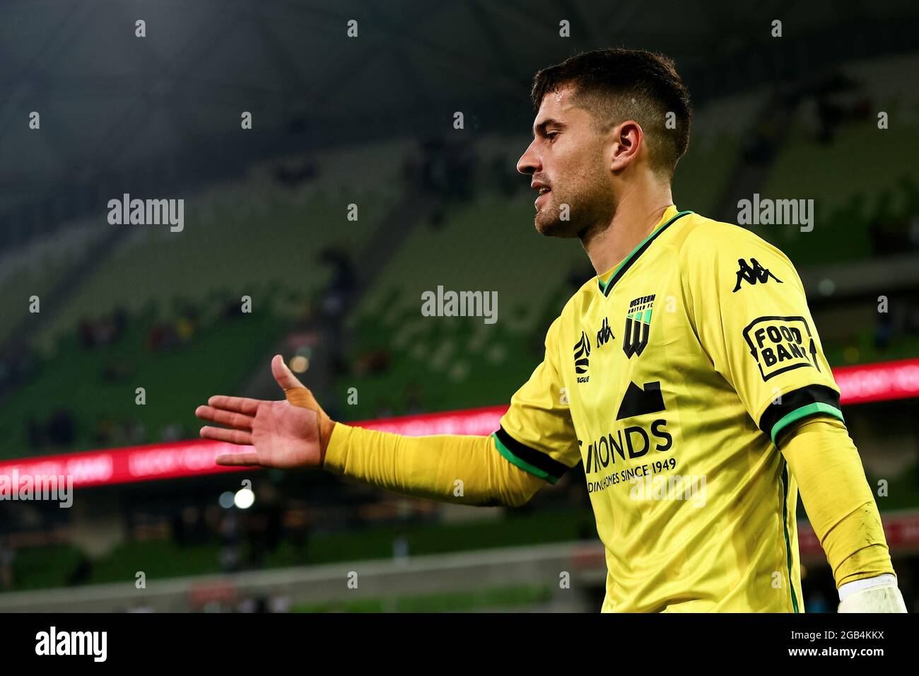 Melbourne, Australia, 1 aprile 2021. : Ryan Scott della Western United si congratula con i compagni di squadra durante la partita di calcio della Hyundai A-League tra il Western United FC e il Melbourne City FC. Credit: Dave Hewison/Speed Media/Alamy Live News Foto Stock