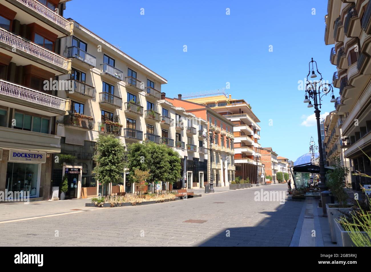 Luglio 10 2021 Avellino, Italia: Vista sulla città in corso Vittorio Emanuele II Foto Stock
