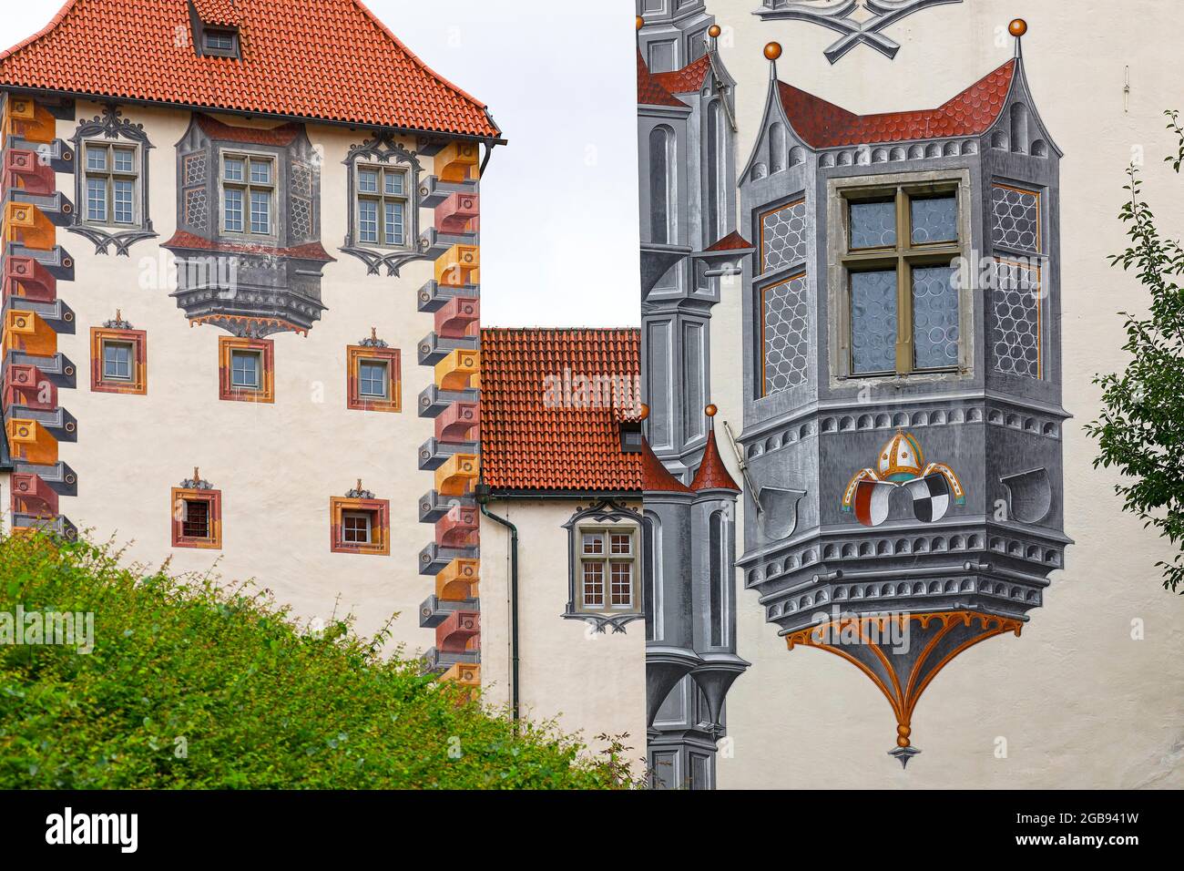 High Castle, illusionistic facciata pittura, Fuessen, strada Romantica, Ostallgaeu, Baviera, Germania Foto Stock