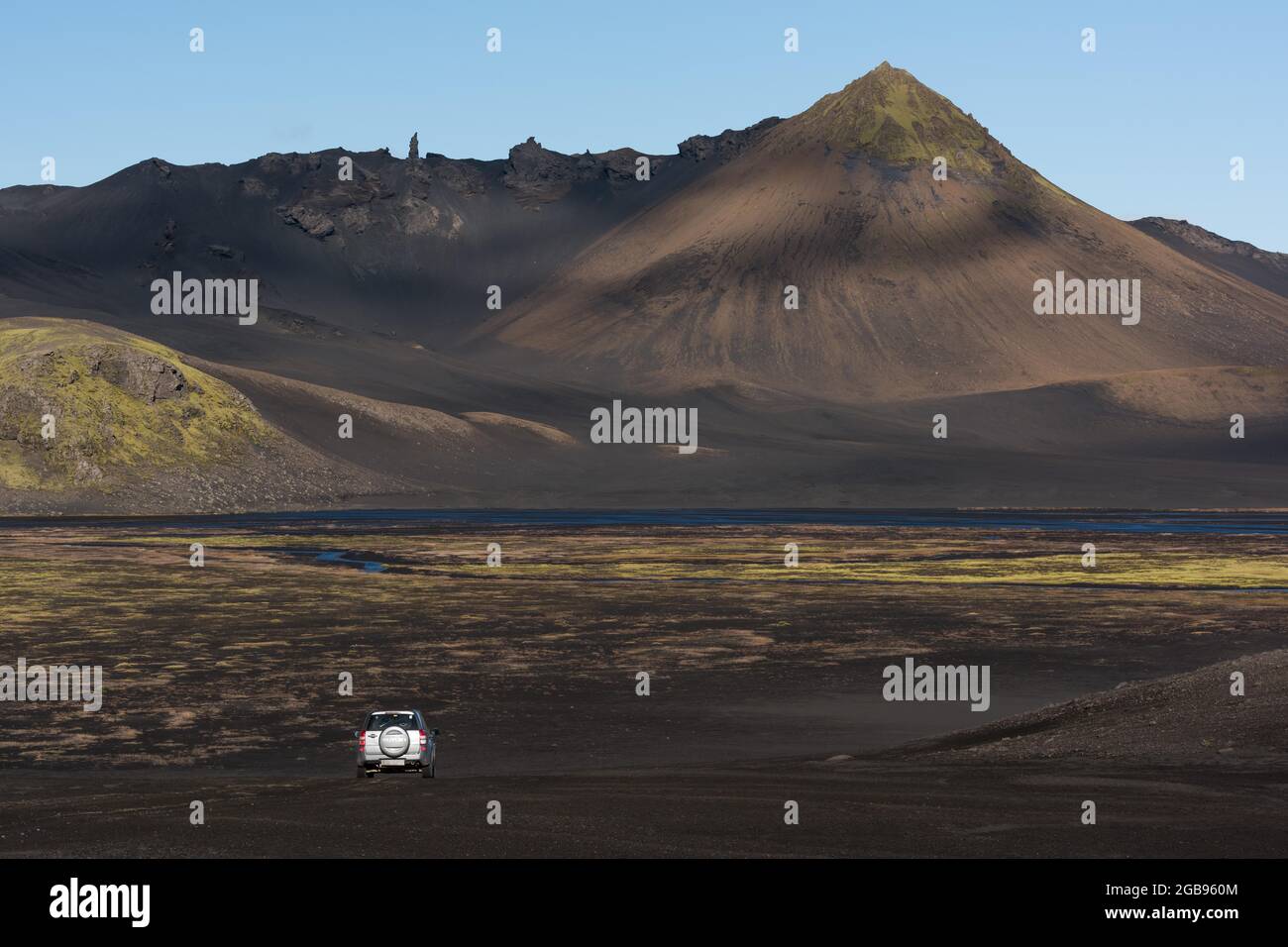 Highland Capable Vehicle, vicino al lago Langisjor, Skaftarhreppur, Altopiani islandesi, Islanda Foto Stock