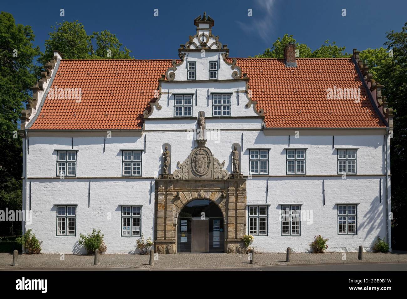 La casa di accesso al quartiere del castello, castello fuori di Husum, Husum, Frisia settentrionale, Schleswig-Holstein, Germania Foto Stock