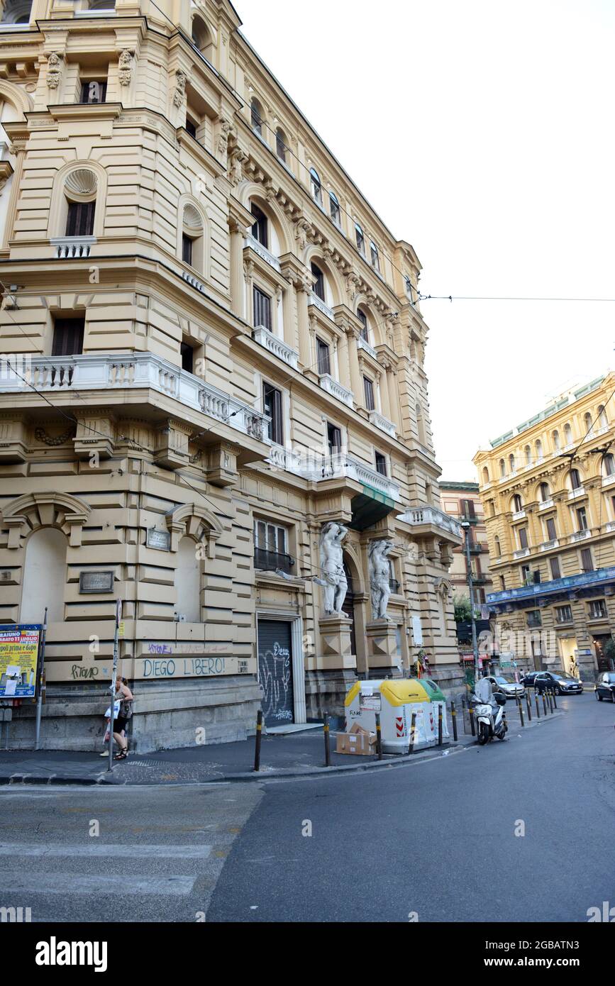 Piazza nicola amore immagini e fotografie stock ad alta risoluzione Alamy