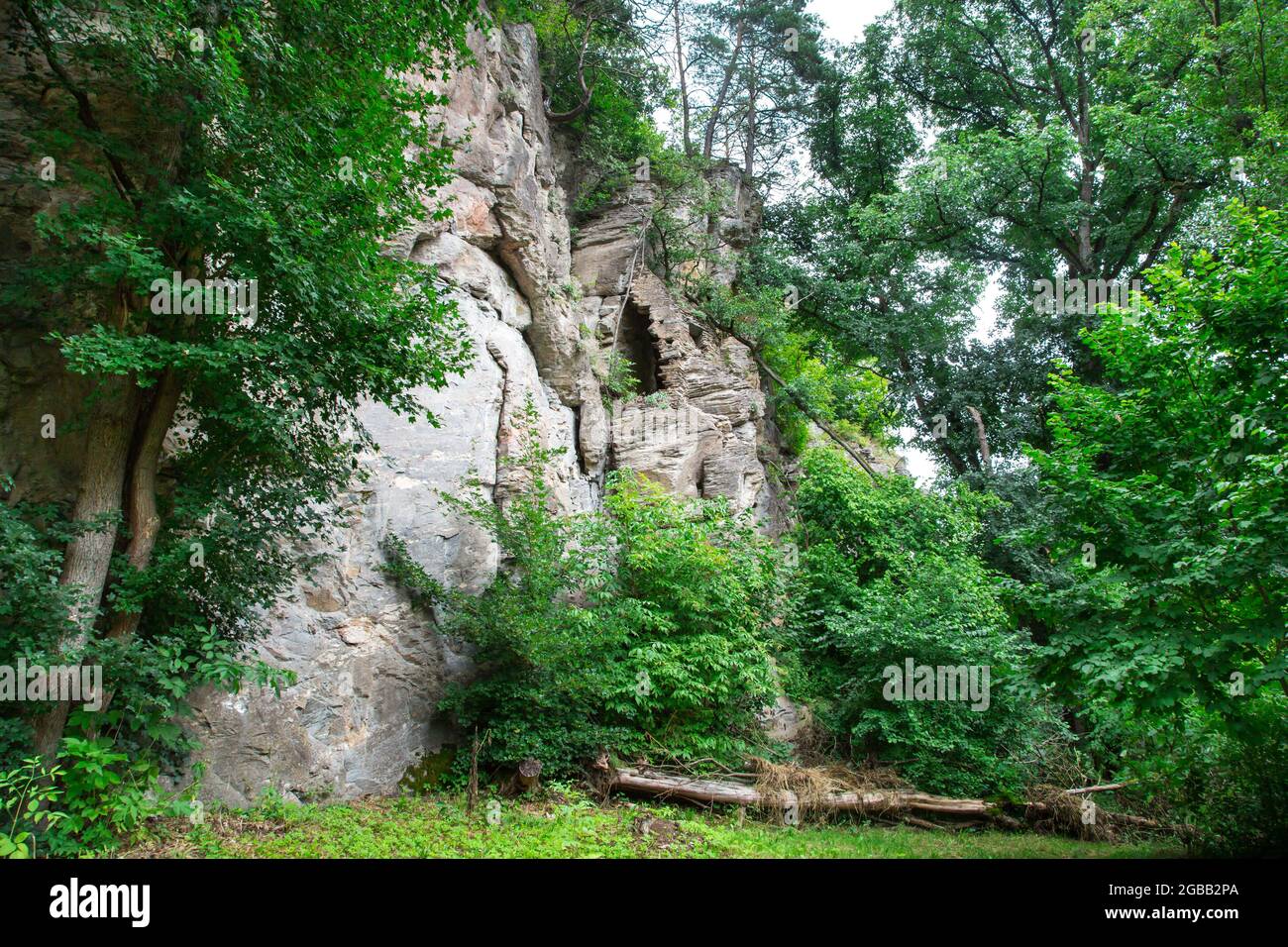 Parco Nazionale Thayatal - Einsiedlerhöhle, grotta reclinata Foto Stock
