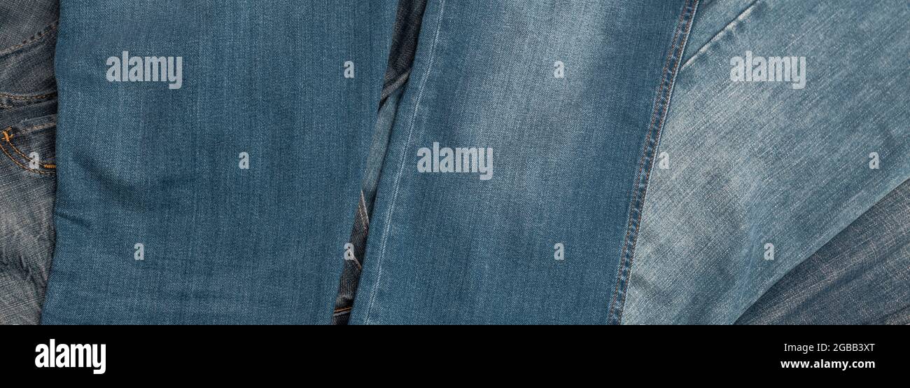 panorama shabby tradizionale jeans jeans denim blu texture Foto Stock