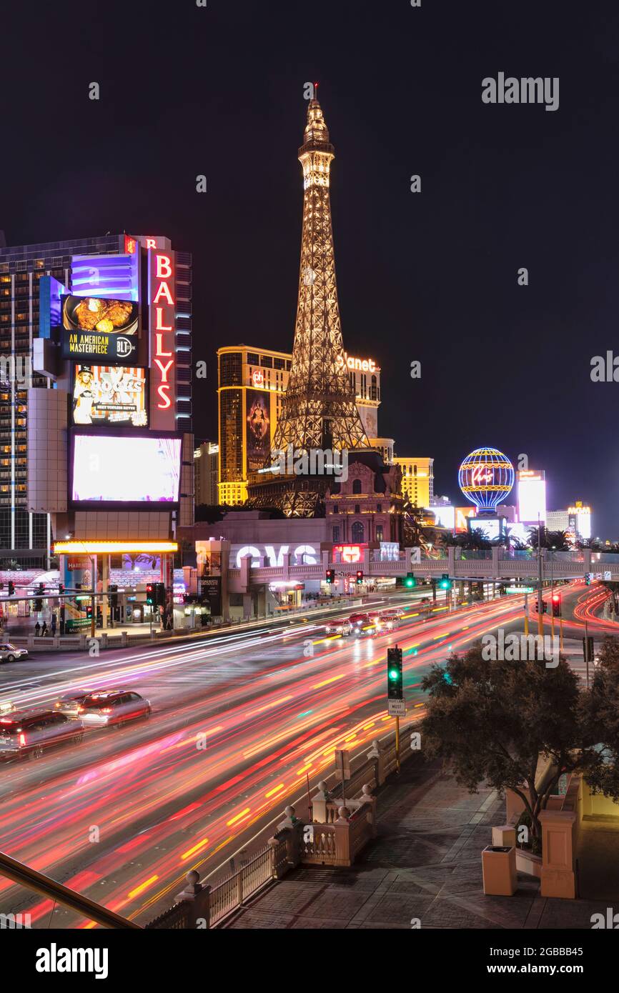 Hotel Paris, and Casino Bally's Las Vegas, The Strip, Las Vegas, Nevada, Stati Uniti d'America, Nord America Foto Stock