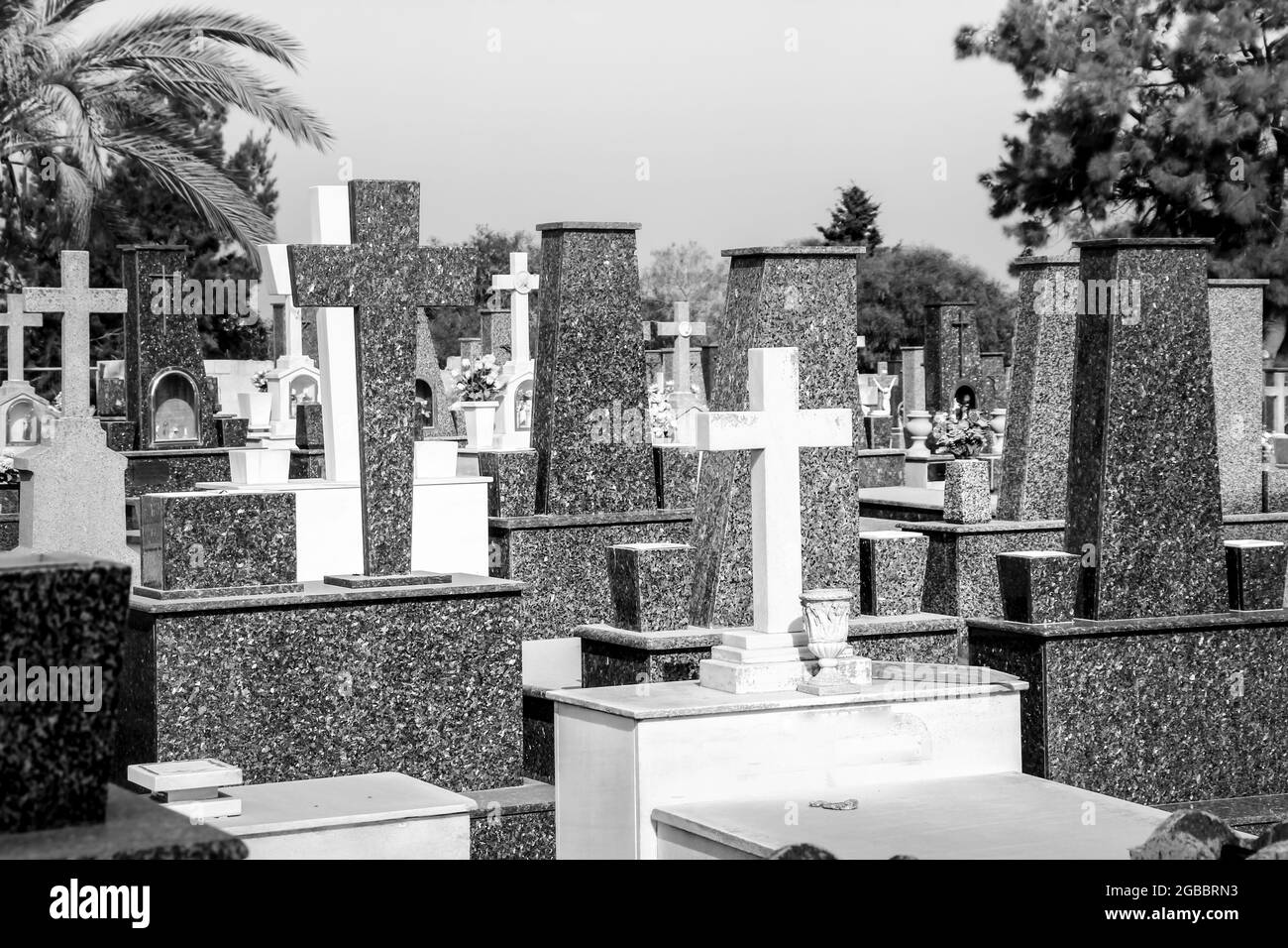 Vecchio e solitario cimitero nel villaggio di la Union, provincia di Cartagena, comunità di Murcia in una giornata di sole Foto Stock