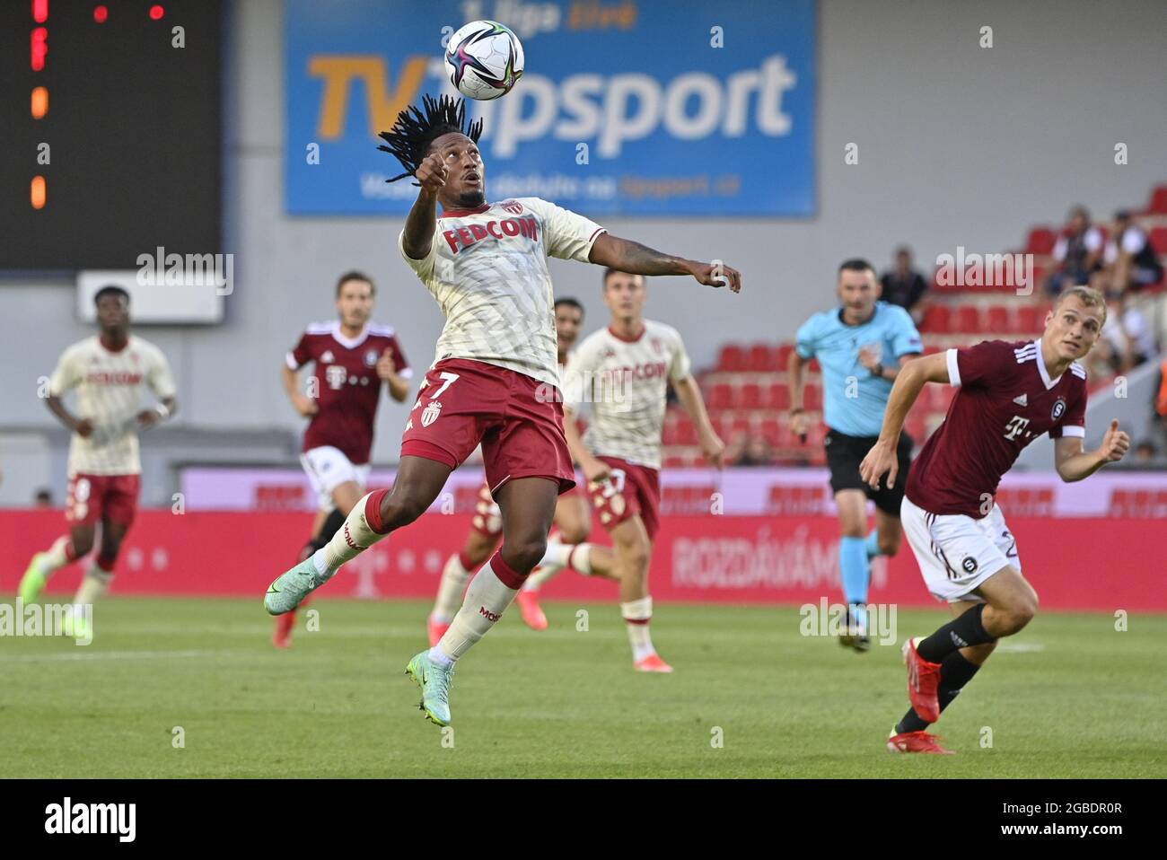 Praga, Repubblica Ceca. 3 agosto 2021. Gelson Martins di Monako, al centro, in azione durante la terza partita di calcio della UEFA Champions League AC Sparta Praha vs COME Monaco a Praga, Repubblica Ceca, 3 agosto 2021. Credit: Vit Simanek/CTK Photo/Alamy Live News Foto Stock