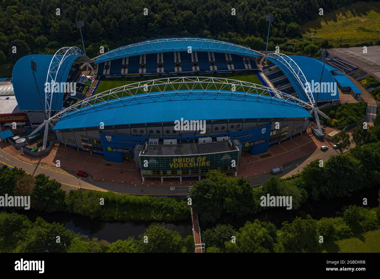 Drone aereo della città di Huddersfield Foto dall'Air John Smith Stadium West Yorkshire Foto Stock