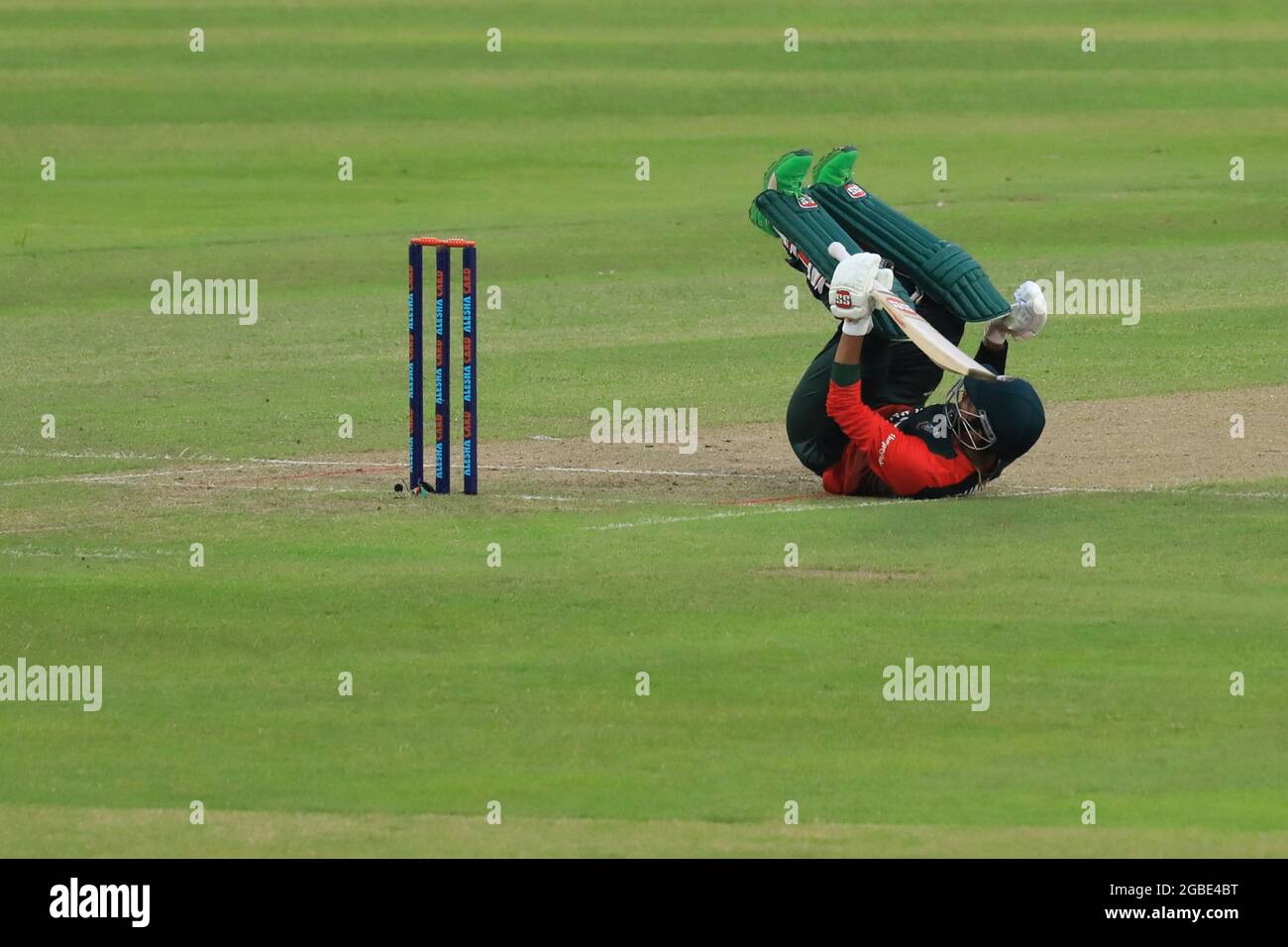 Dhaka, Bangladesh. 3 agosto 2021. Bangladesh cricket battitore, Soumya Sarkar reagisce durante il primo T20match contro l'Australia allo Sher e Bangla National Cricket Stadium di Dhaka.(Bangladesh vinto da 23 corse contro l'Australia) (Foto di MD Manik/SOPA Images/Sipa USA) Credit: Sipa USA/Alamy Live News Foto Stock