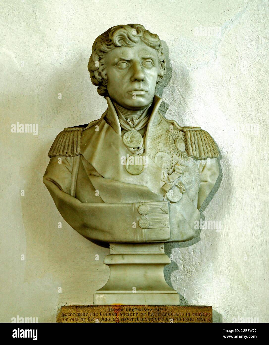 Burnham Thorpe, Bust dell'ammiraglio Lord Nelson, Norfolk, Inghilterra Foto Stock