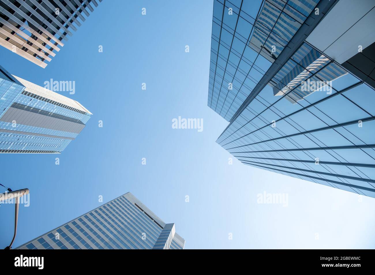 Edmonton, Alberta - 30 luglio 2021: Vista in elevazione degli uffici del centro di Edmonton. Foto Stock
