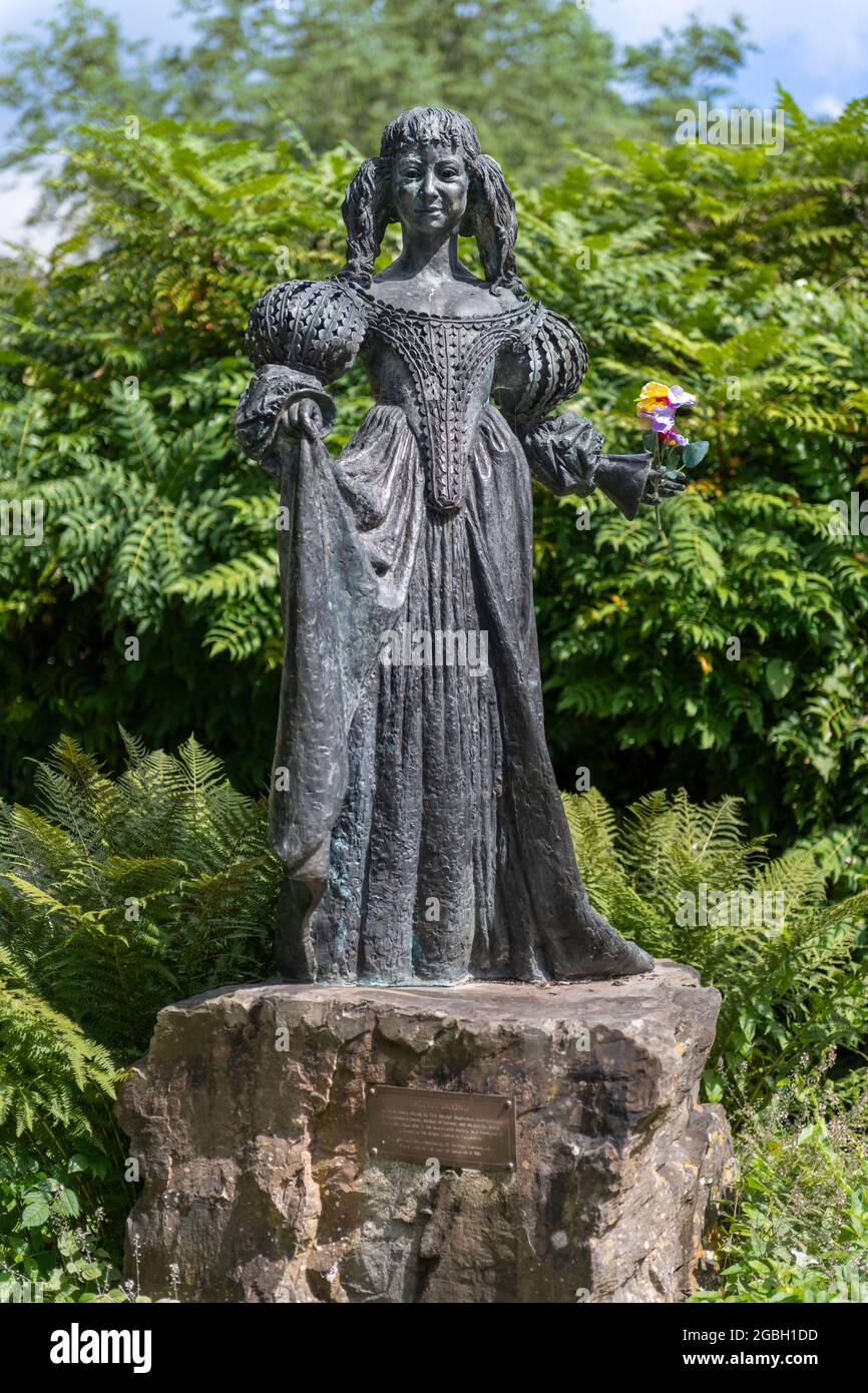 La statua di bronzo di Lora Doone del professor George Stephenson è stata presentata alla città di Somerset di Dulverton dal Dott. Whitman Pearson dagli Stati Uniti e ca Foto Stock