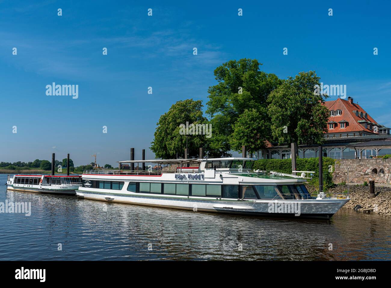 Escursione a vapore allo Zollenspieker Fährhaus di Amburgo Foto Stock