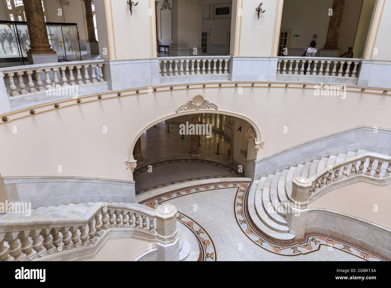 Il Gran Teatro de la Habana Alicia Alonso, sede del balletto nazionale cubano e sede di concerti, sala interna, l'Avana, Cuba Foto Stock
