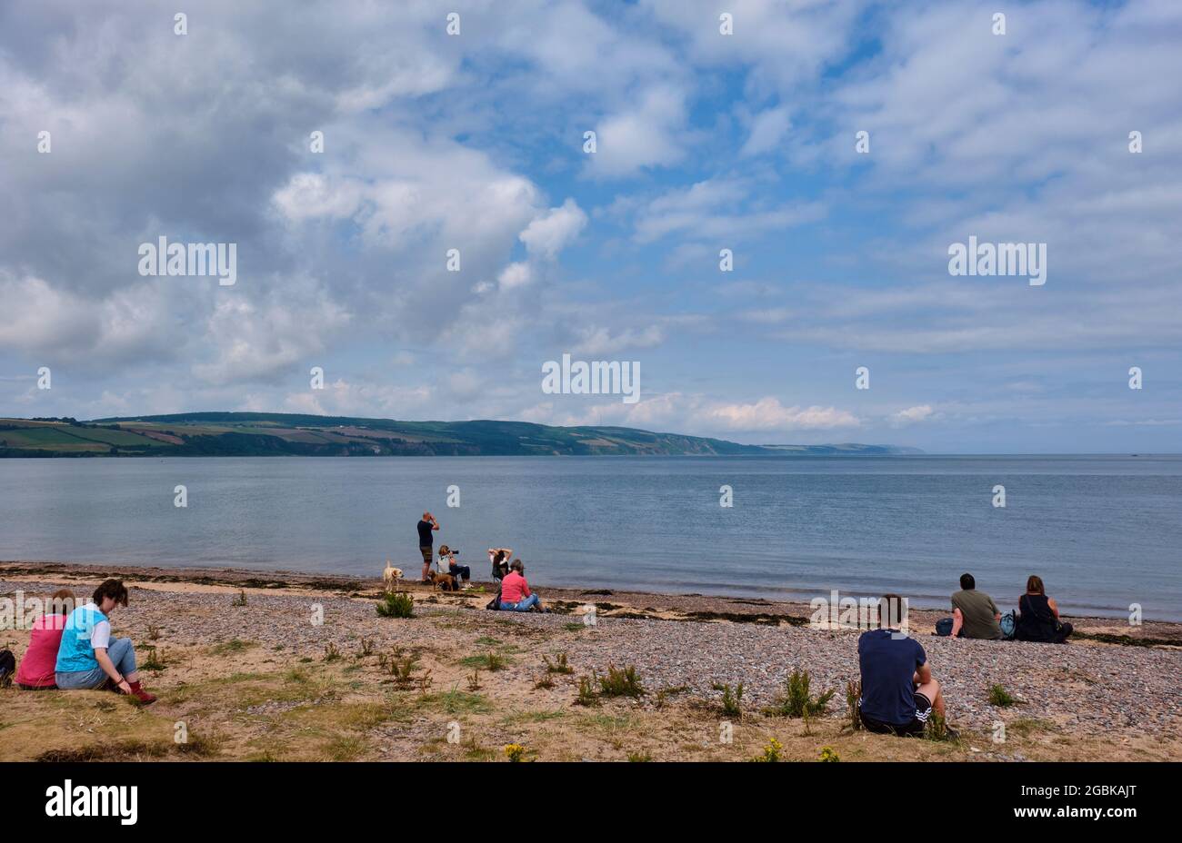 In attesa dei delfini a Chanonry Point, la Black Isle, Scozia Foto Stock