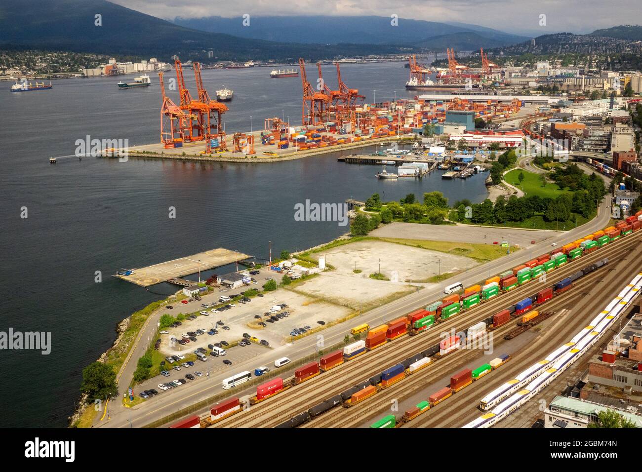 Vancouver Harbour Commercial Docks e Railway Sidings con Sea Containers Vancouver British Columbia, il più grande porto del Canada Foto Stock