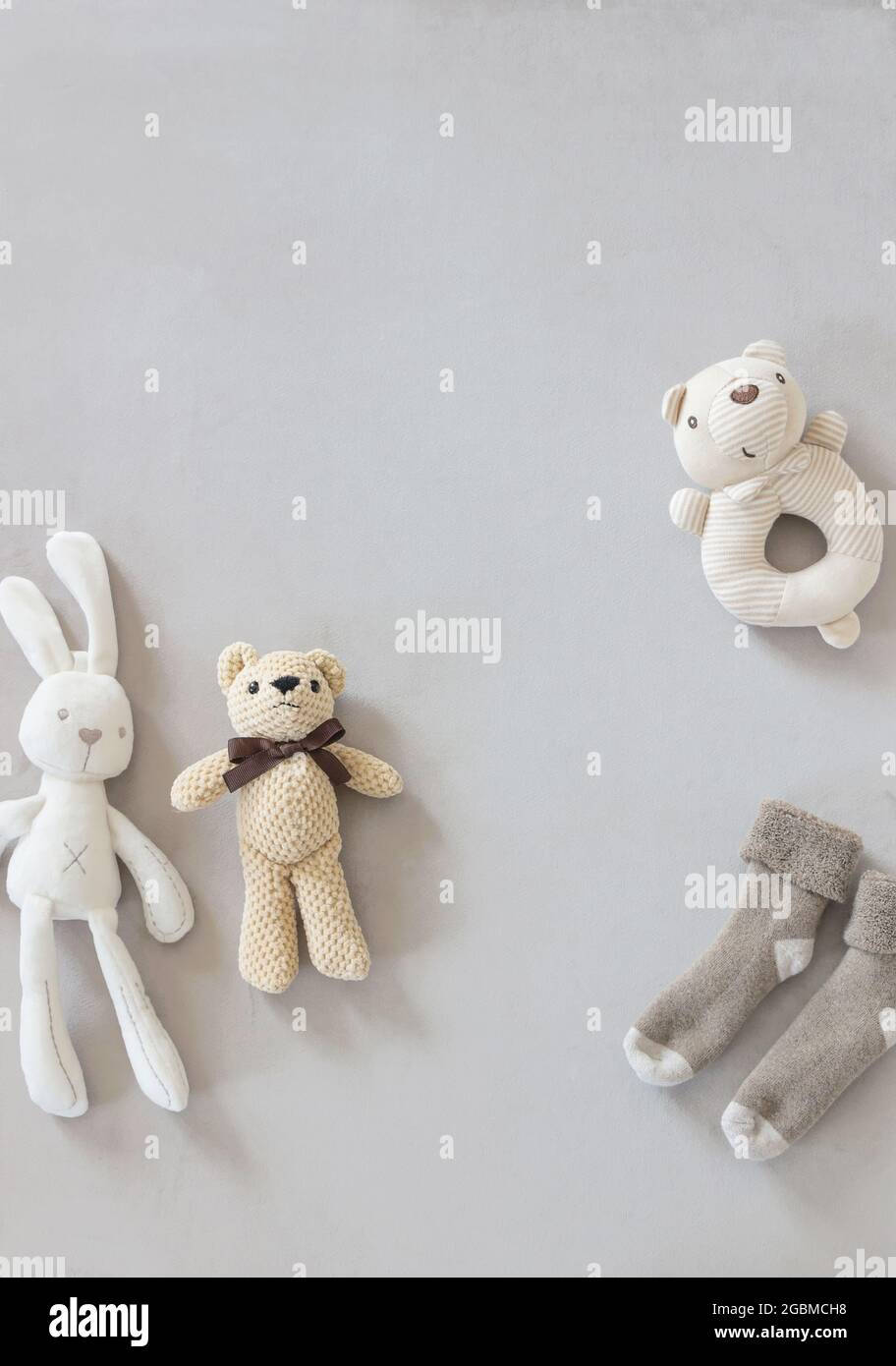 foto piatta di carino accessori per neonati e giocattoli Foto Stock