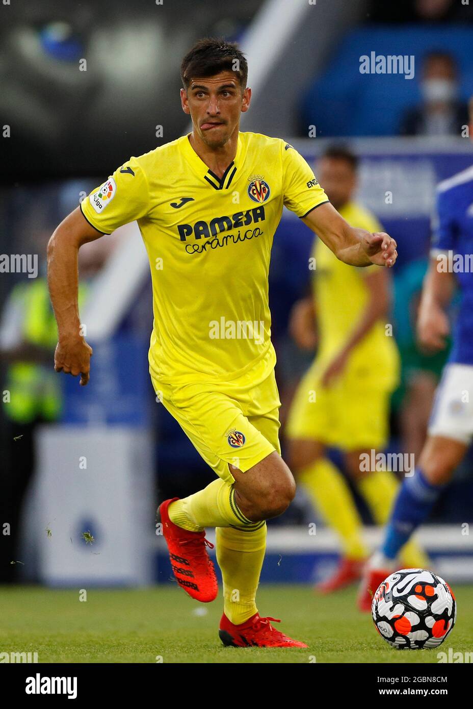 Leicester, Inghilterra, 4 agosto 2021. Gerard Moreno di Villarreal durante la partita pre-stagione amichevole al King Power Stadium, Leicester. L'immagine di credito dovrebbe essere: Darren Staples / Sportimage Foto Stock