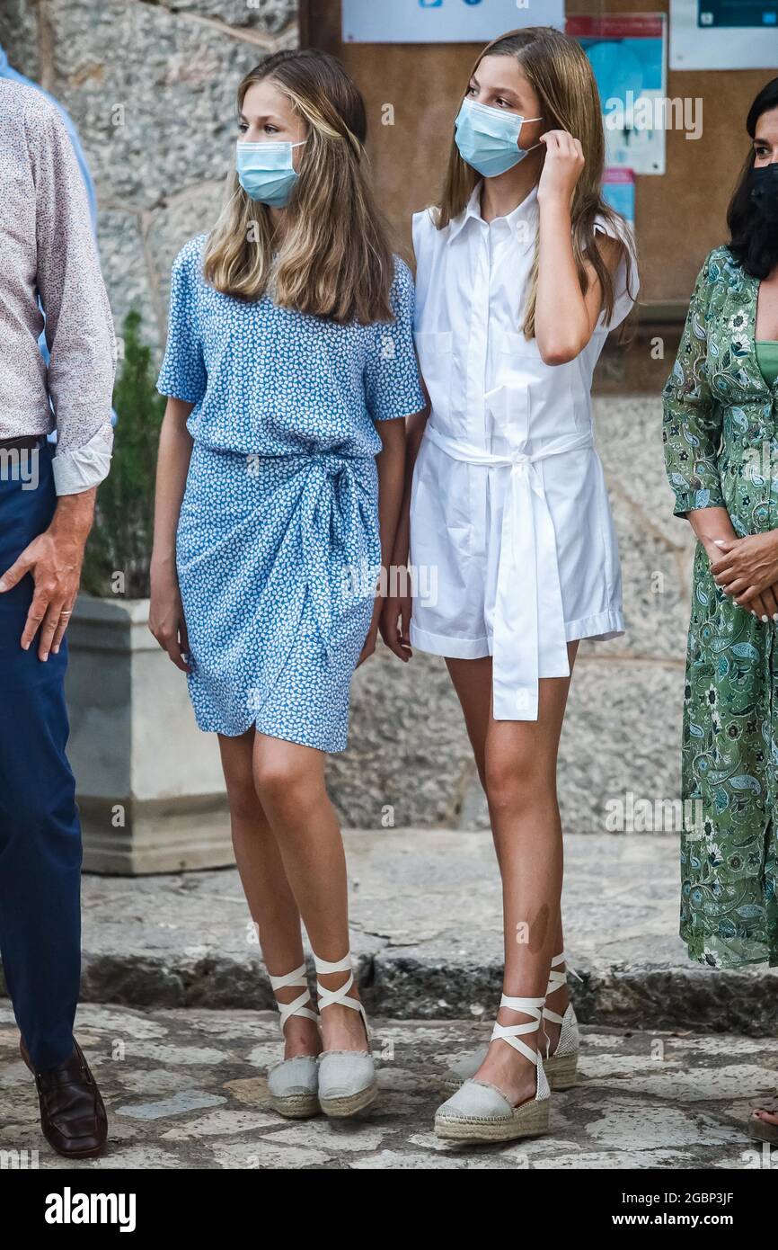 La principessa Leonor e l'Infanta Sofia di Spagna visitano il Centro di Interpretazione del paesaggio naturale della Sierra di Tramontana e il Santuario di Lluc durante le loro vacanze estive a Maiorca, isole Baleari, Spagna, 4 agosto 2021. Foto di Archie Andrews/ABACAPRESS.COM Foto Stock