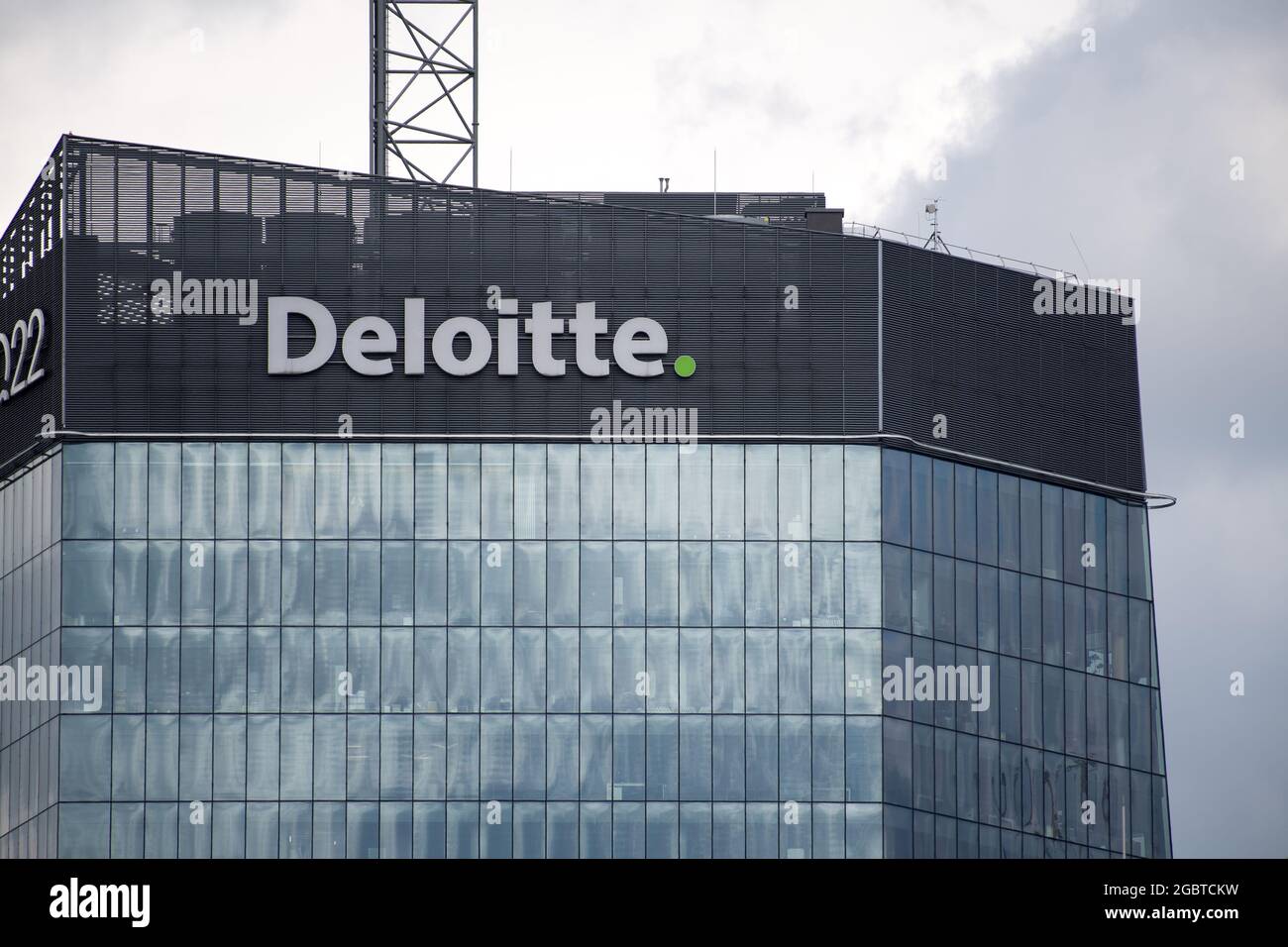 Deloitte in Q22 Office building a Varsavia, Polonia. 21 Maggio 2021 © Wojciech Strozyk / Alamy Stock Photo *** Local Caption *** Foto Stock