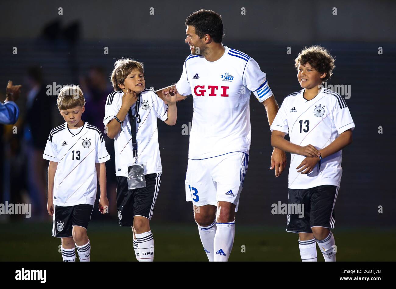 ARCHIVFOTO : ex Fussballprofi, DFB Kapitaen Michael BALLACK, Kinder Louis, Jordi, Emilio Ballack Abschiedsspiel Michael BALLACK, Team Ballack & Friends35 Ciao Capitano Event Spiel Ballack & Friends Weltauswahl Fussball Star, ehemaliger DFALK, 05.06.2013 Alkamy in Leipzig ©, Michael Kapalam BALZ Live News Foto Stock