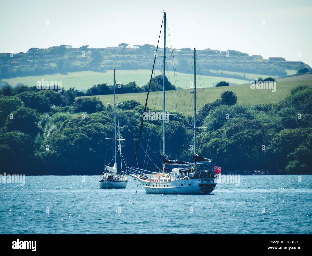 Barche a vela presso il lago St Johns, vicino a millbrook in Cornovaglia Foto Stock