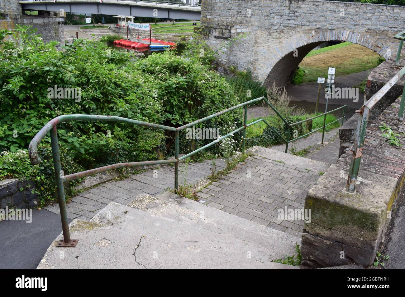 Vecchio ponte di Lahn nella città vecchia di Diez Foto Stock