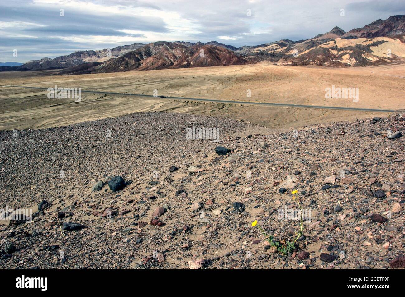 La Valle della morte è un lungo, stretto, di tendenza nord-sud, guasto delimitato da montagne in California, Stati Uniti. Foto Stock