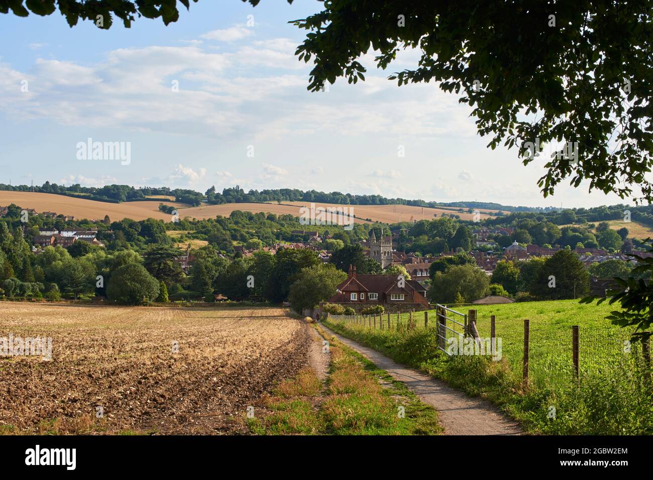 Old Amersham nelle Chiltern Hills, Buckinghamshire, Inghilterra meridionale, vista dal nord Foto Stock