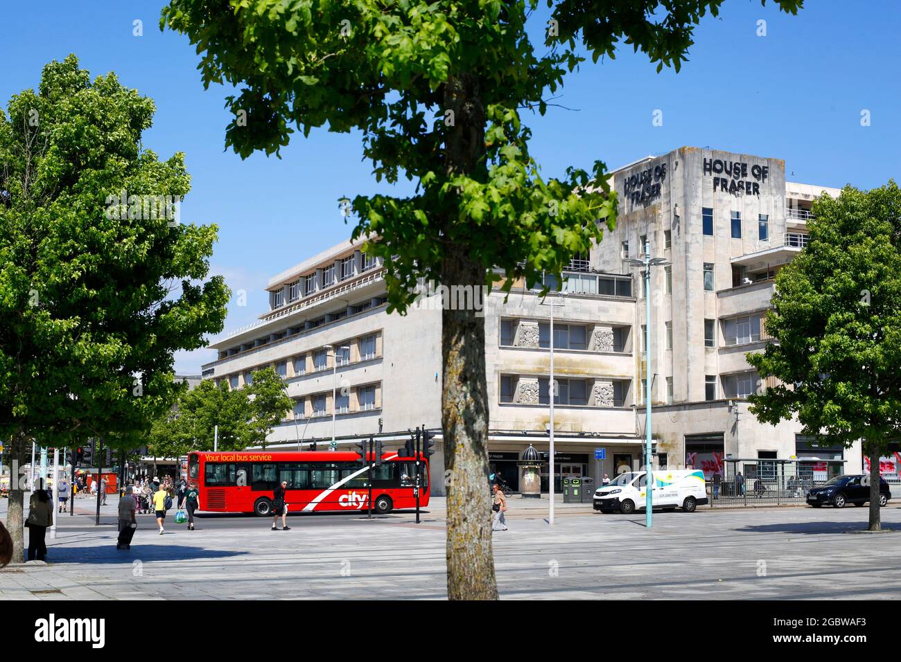 L'edificio House of Fraser o Dingles all'angolo tra Royal Parade e Armada Way a Plymouth, Devon, Regno Unito. Foto Stock