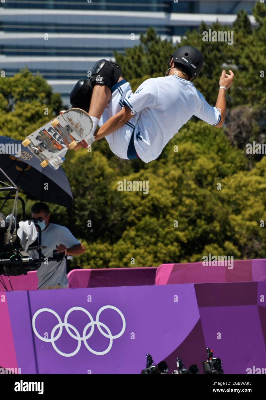 Tokyo, Giappone. 05 agosto 2021. Il Cory Juneau degli Stati Uniti si esibisce in finale durante le Olimpiadi di Tokyo, il 5 agosto 2021, durante lo skateboarding del Men's Park presso l'Ariake Urban Sports Park di Tokyo, in Giappone. Foto di Keizo Mori/UPI Credit: UPI/Alamy Live News Foto Stock