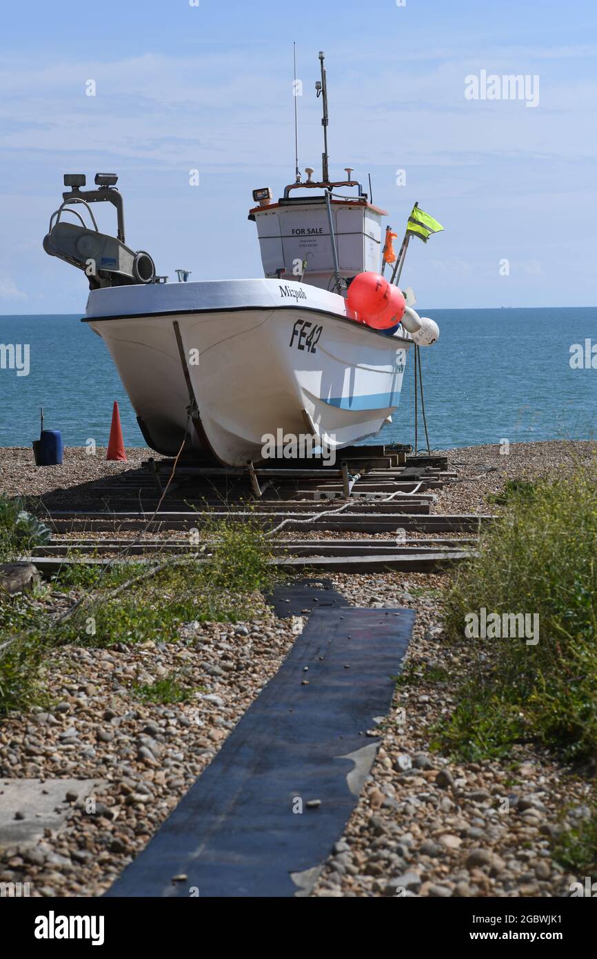 Barca da pesca in vendita Foto stock - Alamy